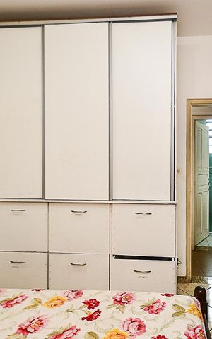 Casa à venda com 185m², 5 quartos e 2 vagas Casa à venda com 185m², 5 quartos e 2 vagasQuarto 2