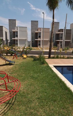 Casa de condomínio para alugar com 81m², 3 quartos e 2 vagasÁrea comum - Piscina