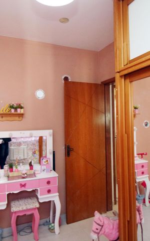 Apartamento à venda com 60m², 2 quartos e 1 vagaQuarto 1