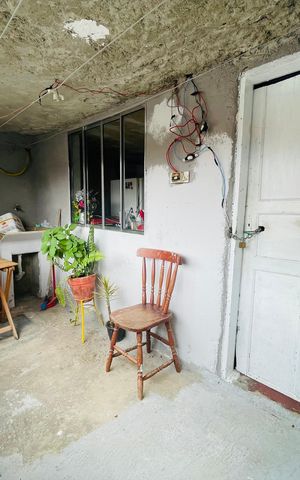 Casa à venda com 220m², 7 quartos e 2 vagas Casa à venda com 220m², 7 quartos e 2 vagasPorão