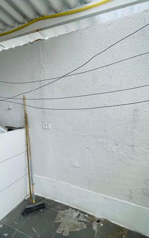 Casa à venda com 220m², 7 quartos e 2 vagas Casa à venda com 220m², 7 quartos e 2 vagasÁrea de Serviço
