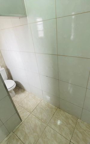 Casa à venda com 220m², 7 quartos e 2 vagas Casa à venda com 220m², 7 quartos e 2 vagasBanheiro 1