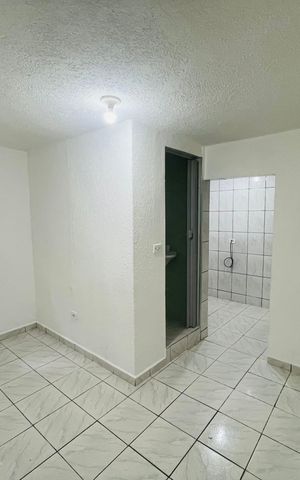 Casa à venda com 220m², 7 quartos e 2 vagas Casa à venda com 220m², 7 quartos e 2 vagasQuarto 4