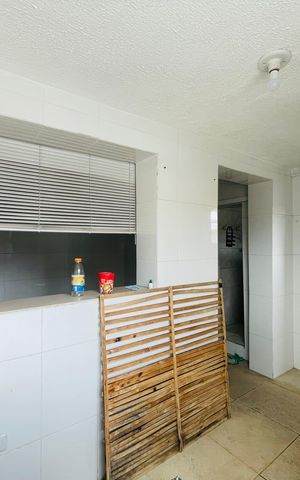 Casa à venda com 220m², 7 quartos e 2 vagas Casa à venda com 220m², 7 quartos e 2 vagasCasa 7