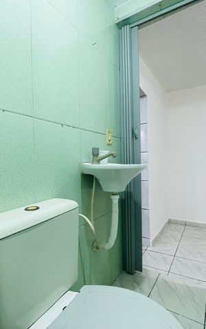 Casa à venda com 220m², 7 quartos e 2 vagas Casa à venda com 220m², 7 quartos e 2 vagasBanheiro 2
