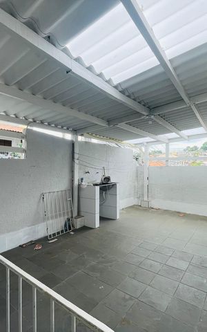Casa à venda com 220m², 7 quartos e 2 vagas Casa à venda com 220m², 7 quartos e 2 vagasQuintal