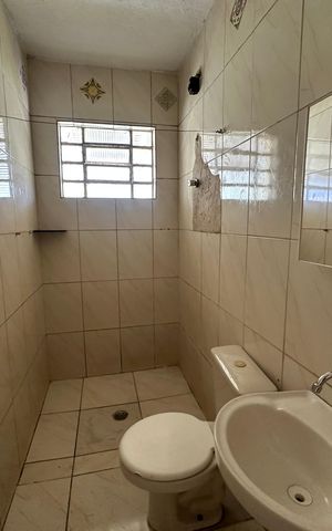 Casa para alugar com 65m², 1 quarto e sem vaga Casa para alugar com 65m², 1 quarto e sem vagaBanheiro