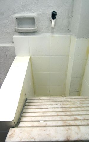 Casa para alugar com 50m², 1 quarto e sem vagaÁrea de Serviço