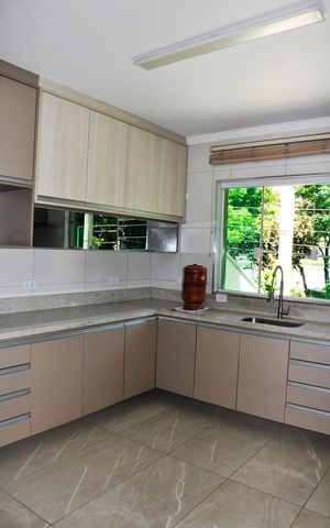 Casa à venda com 132m², 2 quartos e 5 vagas Casa à venda com 132m², 2 quartos e 5 vagasDetalhe - Cozinha