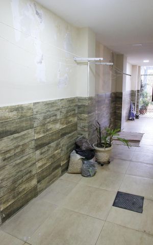 Casa à venda com 240m², 3 quartos e 3 vagasCorredor Lateral