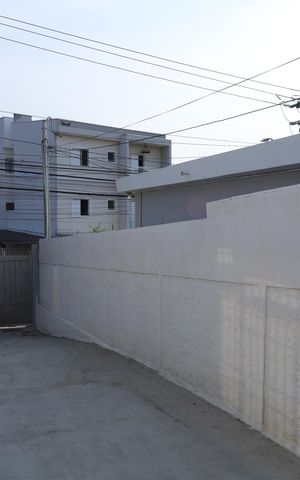 Casa à venda com 78m², 3 quartos e 3 vagasGaragem
