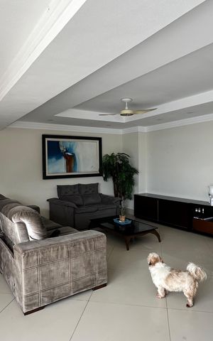 Apartamento à venda com 240m², 3 quartos e 3 vagas Apartamento à venda com 240m², 3 quartos e 3 vagasSala