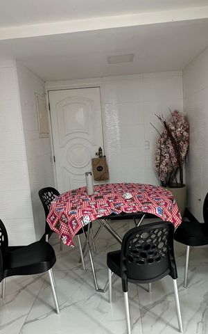 Apartamento à venda com 240m², 3 quartos e 3 vagas Apartamento à venda com 240m², 3 quartos e 3 vagasCozinha