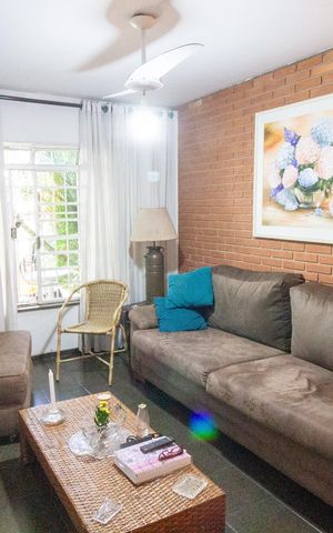 Casa à venda com 110m², 2 quartos e 1 vaga Casa à venda com 110m², 2 quartos e 1 vagaSala