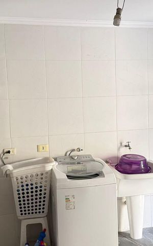 Casa à venda com 214m², 3 quartos e 4 vagas