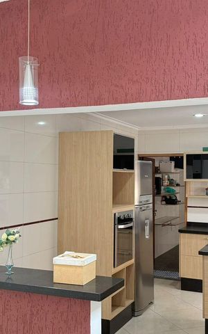 Casa à venda com 214m², 3 quartos e 4 vagas