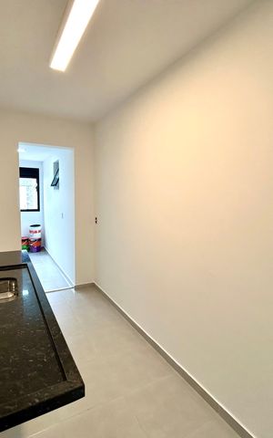 Apartamento à venda com 89m², 3 quartos e 2 vagas Apartamento à venda com 89m², 3 quartos e 2 vagasCozinha