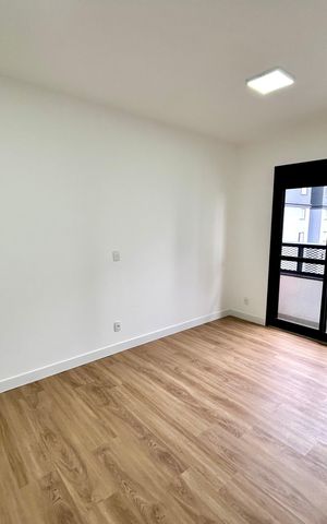 Apartamento à venda com 89m², 3 quartos e 2 vagas Apartamento à venda com 89m², 3 quartos e 2 vagasSuíte