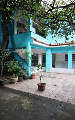 Casa à venda com 200m², 4 quartos e 1 vagaQuintal