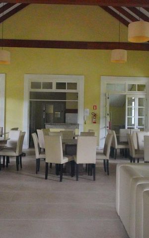 Casa de condomínio à venda com 218m², 3 quartos e 2 vagas Casa de condomínio à venda com 218m², 3 quartos e 2 vagasÁrea comum - Salão de festas
