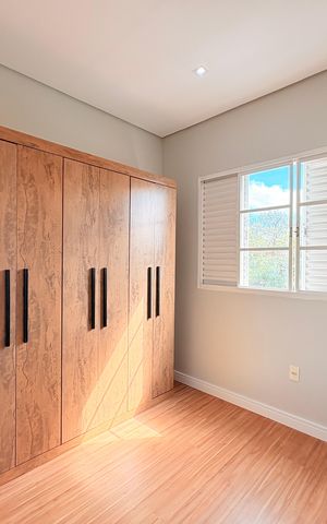 Casa à venda com 255m², 4 quartos e 3 vagasSuíte 2 - Closet