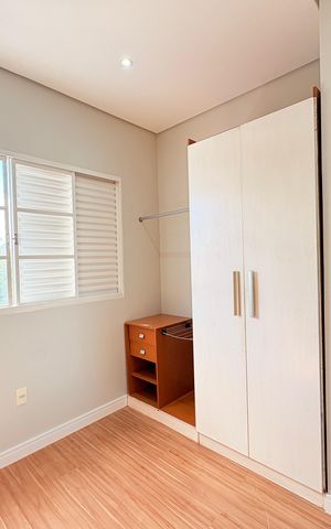 Casa à venda com 255m², 4 quartos e 3 vagasSuíte 2 - Closet