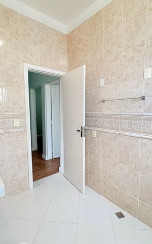 Casa à venda com 255m², 4 quartos e 3 vagasBanheiro Social 