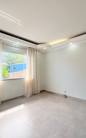 Casa à venda com 255m², 4 quartos e 3 vagasSala