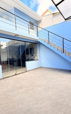 Casa à venda com 255m², 4 quartos e 3 vagasÁrea de Serviço e quintal