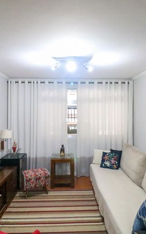 Casa à venda com 167m², 3 quartos e 2 vagas Casa à venda com 167m², 3 quartos e 2 vagasSala