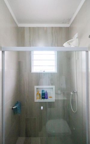 Casa à venda com 167m², 3 quartos e 2 vagas Casa à venda com 167m², 3 quartos e 2 vagasBanheiro da Suíte