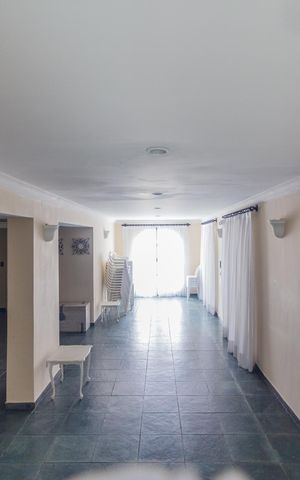 Apartamento à venda com 168m², 4 quartos e 2 vagas Apartamento à venda com 168m², 4 quartos e 2 vagasÁrea comum - Salão de festas