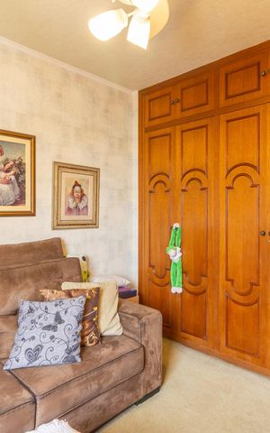 Apartamento à venda com 168m², 4 quartos e 2 vagas Apartamento à venda com 168m², 4 quartos e 2 vagasQuarto 2