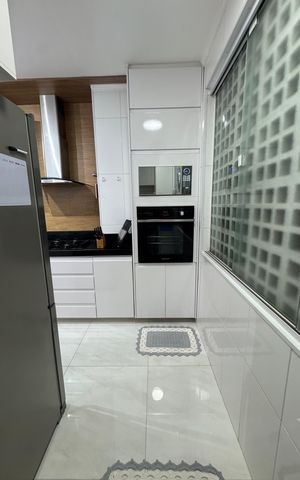 Apartamento à venda com 70m², 3 quartos e 3 vagas Apartamento à venda com 70m², 3 quartos e 3 vagasCozinha