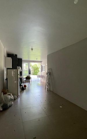 Casa à venda com 120m², 3 quartos e 3 vagas Casa à venda com 120m², 3 quartos e 3 vagasGaragem