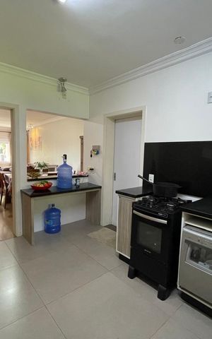 Casa à venda com 120m², 3 quartos e 3 vagas Casa à venda com 120m², 3 quartos e 3 vagasCozinha - Armários