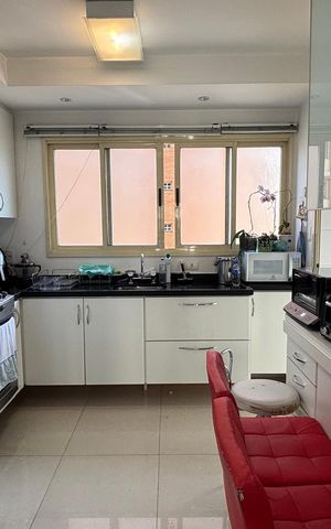 Apartamento à venda com 115m², 4 quartos e 4 vagasCozinha