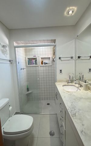 Apartamento à venda com 115m², 4 quartos e 4 vagasBanheiro da Suíte 1