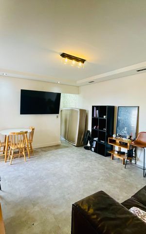 Apartamento à venda com 91m², 3 quartos e 2 vagas Apartamento à venda com 91m², 3 quartos e 2 vagasSala