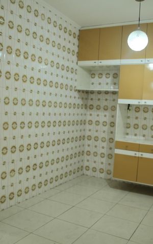 Casa à venda com 148m², 3 quartos e 2 vagasCozinha 