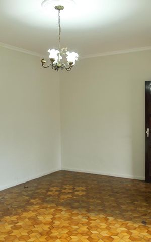 Casa à venda com 148m², 3 quartos e 2 vagasSala