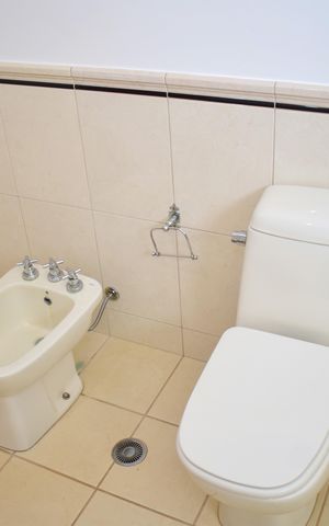 Apartamento para alugar com 217m², 4 quartos e 4 vagasBanheiro da Suíte 1
