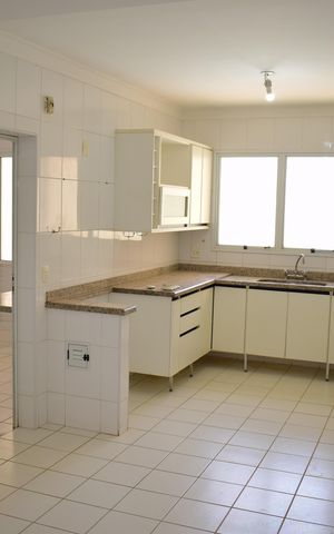 Apartamento para alugar com 217m², 4 quartos e 4 vagasCozinha