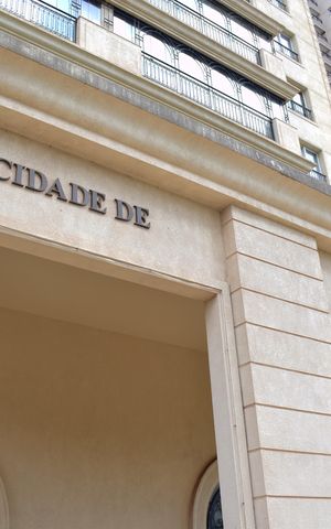 Apartamento para alugar com 217m², 4 quartos e 4 vagasFachada e portaria