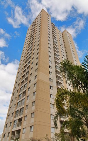 Apartamento à venda com 71m², 3 quartos e 1 vaga Apartamento à venda com 71m², 3 quartos e 1 vagaFachada