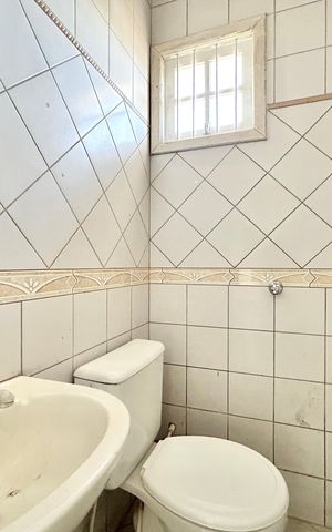 Casa para alugar com 119m², 3 quartos e 2 vagas Casa para alugar com 119m², 3 quartos e 2 vagasBanheiro 2