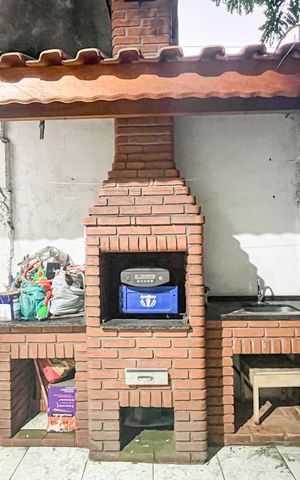 Casa para alugar com 80m², 2 quartos e sem vaga Casa para alugar com 80m², 2 quartos e sem vagaÁrea comum - Churrasqueira