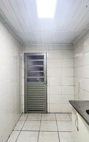Casa para alugar com 80m², 2 quartos e sem vaga Casa para alugar com 80m², 2 quartos e sem vagaCozinha