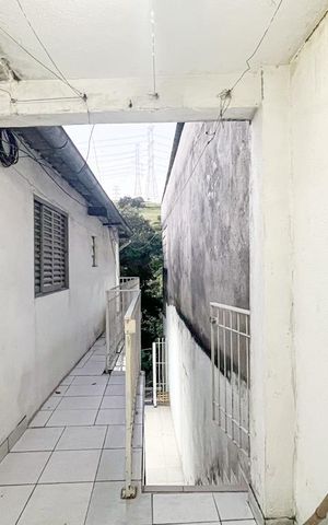 Casa para alugar com 80m², 2 quartos e sem vaga Casa para alugar com 80m², 2 quartos e sem vagaÁrea de Serviço