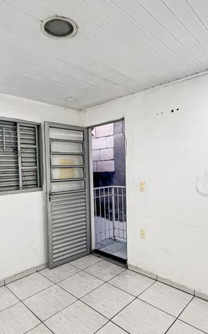 Casa para alugar com 80m², 2 quartos e sem vaga Casa para alugar com 80m², 2 quartos e sem vagaSala